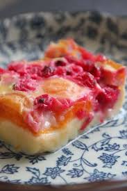 Dessert D Ete Clafoutis Aux Abricots Et Aux Groseilles Clafoutis Aux Abricots Recette Clafoutis Clafoutis Aux Fruits