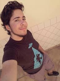 Comenta aqui se vc aprendeu alguma coisa com esse vídeo ou se a. Nao Sou Homem Nem Mulher E Tenho 7 Namorados Conta Trans Nao Binario 12 09 2017 Uol Universa
