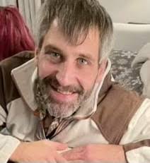 Adam Persails's Instagram, Twitter & Facebook