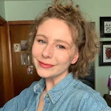 Sarah Wrede's Instagram, Twitter & Facebook