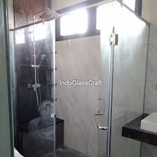 Harga keramik dinding 25x40 jasmine beige kw 1 keramik dinding kamar mandi. Penyekat Dinding Dan Pintu Kaca Tempered Kamar Mandi Di Hotel Omaya Indo Glass Craft