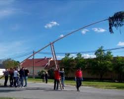 Májusfa kitáncolás búcsúszentlászló dózsa u. Majusfa Allitas Zsitkocon Es Sojtoron Sojtor Kozseg Weboldala