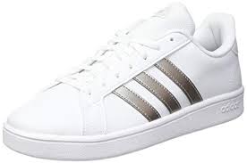When designing a new logo all images and logos are crafted with great workmanship. Das Adidas Logo Und Die Bedeutung Der Drei Streifen Stylebook