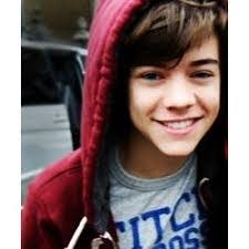 Darcy Lemon's Instagram, Twitter & Facebook