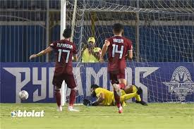 جدول ترتيب هدافي الدوري المصري اللاعب الفريق الأهداف محمود كهرباء الأهلي 4 محمد شريف الأهلي 3 والتر بواليا الجونة 3 مروان حمدي مصر المقاصة 3 عمر كمال المصري 3 أحمد سمير طلائع الجيش 3 عبدالله السعيد جدول ترتيب هدافي الدوري المصري بعد مباراة الأهلي وسيراميكا. ØªØ±ØªÙŠØ¨ Ù‡Ø¯Ø§ÙÙŠ Ø§Ù„Ø¯ÙˆØ±ÙŠ Ø§Ù„Ù…ØµØ±ÙŠ Ø¨Ø¹Ø¯ ÙÙˆØ² Ø¨ÙŠØ±Ø§Ù…ÙŠØ¯Ø² Ø¹Ù„Ù‰ ÙˆØ§Ø¯ÙŠ Ø¯Ø¬Ù„Ø© Ø¨Ø·ÙˆÙ„Ø§Øª