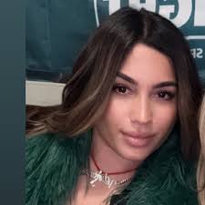 What is the best nail salon in town?