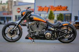 Thunderbike Sunset H D Breakout Fxse Softail Custom Umbau Harley Davidson Painting Harley Davidson Bikes Harley Davidson Model