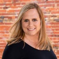 Laura Cornwell's Instagram, Twitter & Facebook