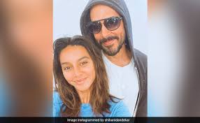 Dino morea's performance as akash in mentalhood stole the show for me. Shibani Dandekar And Dino Morea Are 2 Peas In A Pod Such A Cute Post