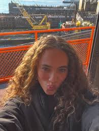 500 selfies were taken that day