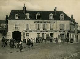 Comparaison mensuelle portant sur 20 000 vols en moyenne. Chateauroux Jadis Et Naguere Saison 2