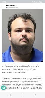 Only in Ottumwa would this guy be sitting at the farmers market all  summer... 😱