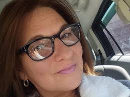 Angela Dee's Instagram, Twitter & Facebook