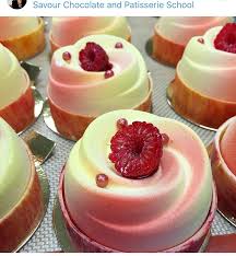 Epingle Par Maria Bueno Silva Sur Patisserie Gateaux Et Desserts Decoration Patisserie Patisserie