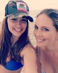 Hillary Jones's Instagram, Twitter & Facebook