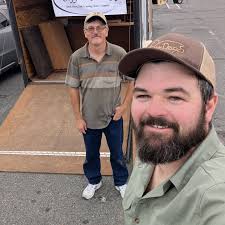 Was able to make a last minute stop to the @decorativeartscenterofohio to  see my and Dad's decoys