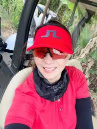 January 10 … 11:11 Manila Golf qualifying round #golf !!! ⛳️ Celebrating  myself !!!!! With my #family !!!! Complete!!!!!!! Thanks @globebusiness for  being in my new #life Cheers 🥂