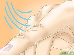 How To Treat A Paper Cut (With Pictures) - Wikihow