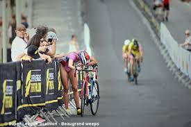 Elle est également championne de france, d'europe et du monde en relais mixte, avec l'équipe de france de triathlon Luis Zaferes Win Super League Malta Slowtwitch Com