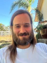 𝐇𝐨𝐰 𝐈 𝐆𝐨𝐭 𝐎𝐟𝐟 (𝐚𝐧𝐝 𝐒𝐭𝐚𝐲𝐞𝐝 𝐎𝐟𝐟) 𝐨𝐟  𝐀𝐧𝐭𝐢𝐝𝐞𝐩𝐫𝐞𝐬𝐬𝐚𝐧𝐭𝐬 𝐀𝐟𝐭𝐞𝐫 𝐀𝐥𝐦𝐨𝐬𝐭 𝐚 𝐃𝐞𝐜𝐚𝐝𝐞 I  recently realized it's been about nine years since I took my last dose of  antidepressants, and never looked