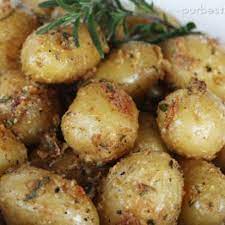 Garlic Oven Roasted Potatoes Recipe Recipe Roasted Potato Recipes Canned Potatoes Potatoes
