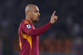 Dossena stende Malen, era espulsione? Furia Gasperini in Roma-Cagliari, cos'è successo