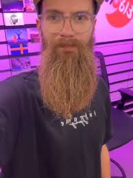 Och de Charel weess net alles 😆 #eldo #eldoradio #kirchberg