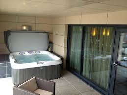 Hotels With Jacuzzi Suites Near Me Enredada