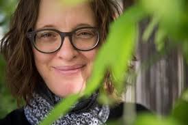 816 Walking through the pandemic