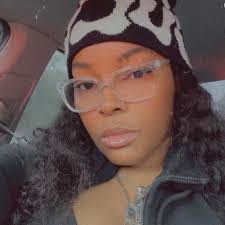 Kierra Golden's Instagram, Twitter & Facebook