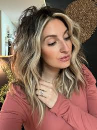 This lovely client had a full head foils today blonde with a splash of red  to make it christmassy xxx