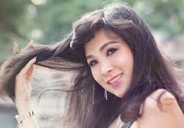 Nghệ sĩ Nhân dân từng trải sạp bán quần áo tại chợ, về tới nhà là gác bỏ  hào quang