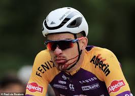 Includes route, riders, teams, and coverage of past tours. Qq2ngtcvfziekm