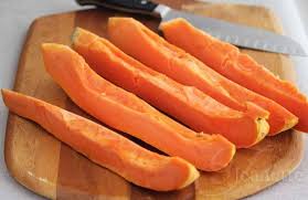 How to cut up a papaya. How To Cut Papaya Chunks Power Foods Jeanette S Healthy Living