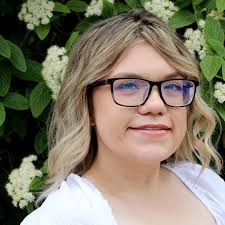 Which resort is better, Montego Bay, Saint James Parish or Reggae?