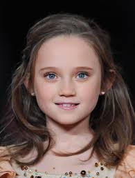 Isabella Allen's Instagram, Twitter & Facebook