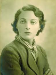 Mary Potter's Instagram, Twitter & Facebook