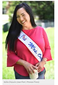 Kellie may chauvin (formerly kellie may thao and kellie may xiong) was born in october 1974 (age 45 years; Tariq Nasheed On Twitter This Is Kellie Chauvin The Wife Of Derek Chauvin The Race Soldier Who Lynched Georgefloyd Notice A Pattern With Dangerous White Supremacists Like Derek Chauvin And