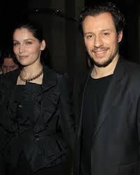 #frasi tumblr #tumblr #stefano accorsi #felicità #happy #aforismi #aforismi italiani #frasi italiane #conquistare #citazioni famose #citazioni #frasi famose. Stefano Accorsi E Laetitia Casta Presto Sposi