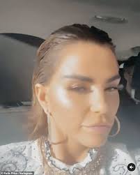 The former glamour model, 42, is best known for her long and luscious. Katie Price Shows Off Pixie Cut As She Ditches Her Extensions And Says She Loves Her Natural Look Daily Mail Online