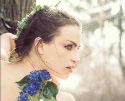 Amber Whalen's Instagram, Twitter & Facebook