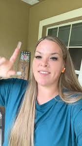 Kay Pohl's Instagram, Twitter & Facebook