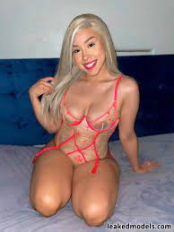 candiisugar  fatiiimmma  fxtiiima Nude Leaks OnlyFans Photo 8 - Leaked  Models