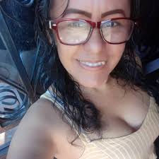 Ni la familia Quintanilla soporta a la pelona de Ángela Aguilar 😆