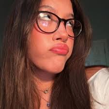 Katie Boon's Instagram, Twitter & Facebook