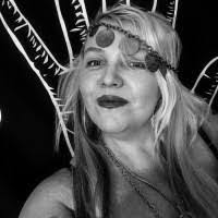 Mary Nicoll's Instagram, Twitter & Facebook