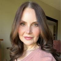 Kim Mackenzie Email & Phone Number