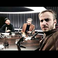 Olli schulz und jan böhmermann singen dicke, history musical, das beate zschäpe musical und 1000 mal berührt. Jan Bohmermann On Instagram Olli Und Janni Nehmen Jetzt Schulz Und Bohmermann Auf Sundb P S Es Ist Keine Offizielle Schulz Und Bohme Bohmermann Mann Schulz