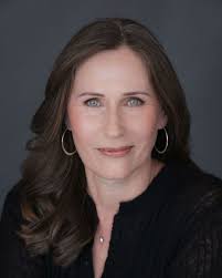 Introducing Sam, Bonnie and De If you happened to attend the swanky NZ  Screen Awards event, you might have spotted the new-look Hinterland team  gathered at table 62. To better deliver on