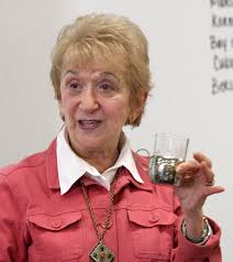 Holocaust refugee recruits speakers to share stories with students